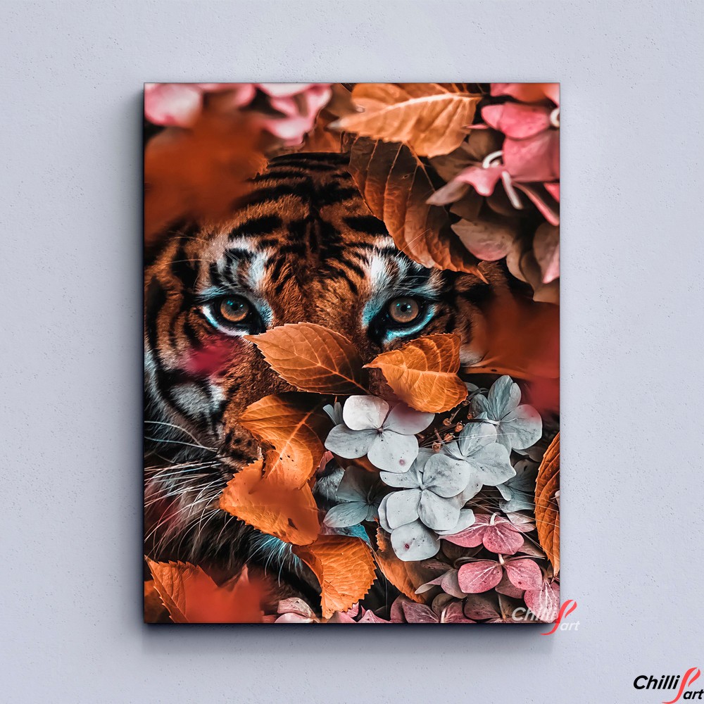 Картина Tiger in flowers